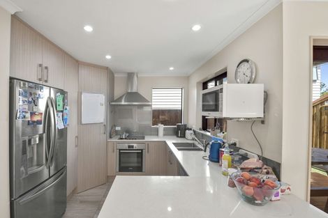 Photo of property in 21 Maylee Crescent, Gulf Harbour, Whangaparaoa, 0930