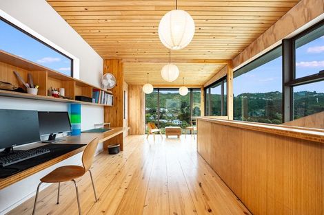 Photo of property in 17 Dover Street, Island Bay, Wellington, 6023