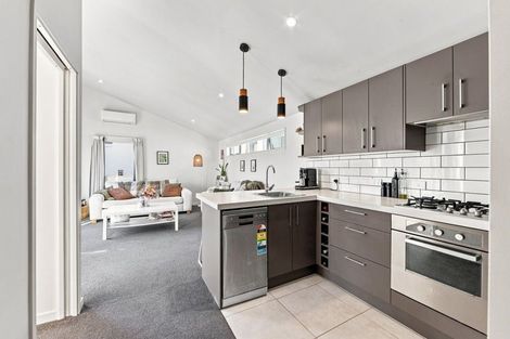 Photo of property in 11/12 Latimer Square, Christchurch Central, Christchurch, 8011