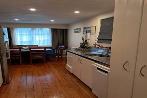 Photo of property in 29 Taylor Terrace, Tawa, Wellington, 5028