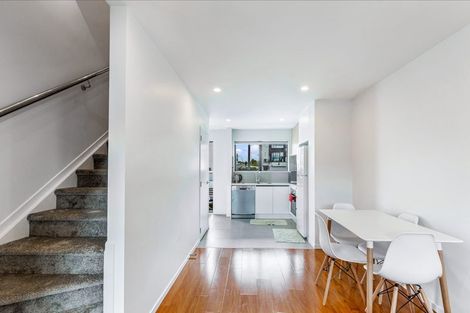 Photo of property in 17 Red Arches Road, Henderson, Auckland, 0610