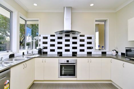 Photo of property in 3 Puhara Avenue, Parklands, Christchurch, 8083