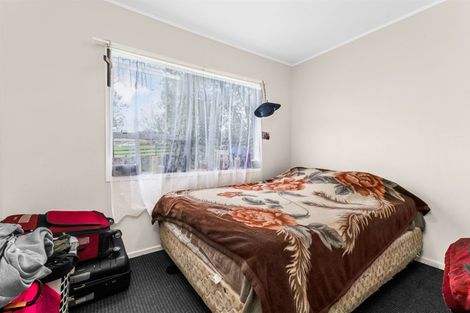 Photo of property in 2/22 Darnell Crescent, Clover Park, Auckland, 2019