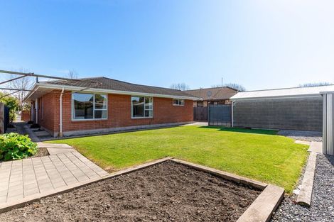 Photo of property in 61 Karnak Crescent, Russley, Christchurch, 8042