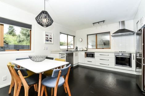 Photo of property in 9 Beerescourt Road, Beerescourt, Hamilton, 3200