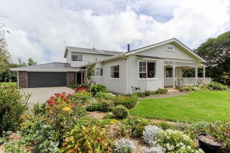 Photo of property in 298 Mountain Road, Lepperton, New Plymouth, 4373