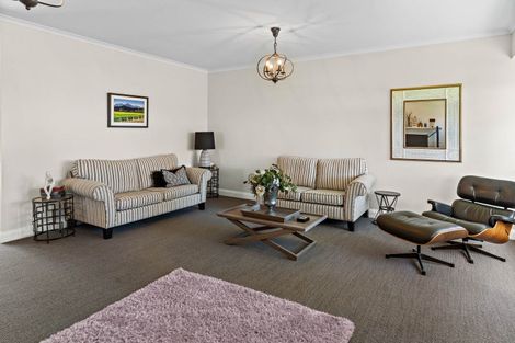 Photo of property in 91 Jellicoe Street, Martinborough, 5711