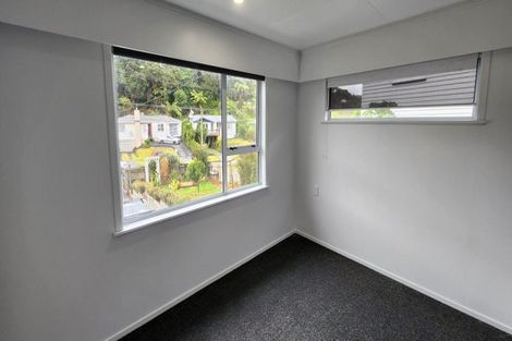 Photo of property in 21 Whakawhiti Street, Marfell, New Plymouth, 4310