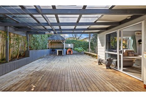 Photo of property in 2a Rata Road, Stanmore Bay, Whangaparaoa, 0932