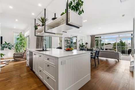 Photo of property in 15 Landmark Terrace, Orewa, 0931