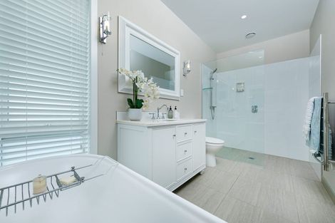 Photo of property in 98 Ahumoana Road, Okura Bush, Albany, 0794