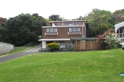 Photo of property in 65 De Luen Avenue, Tindalls Beach, Whangaparaoa, 0930