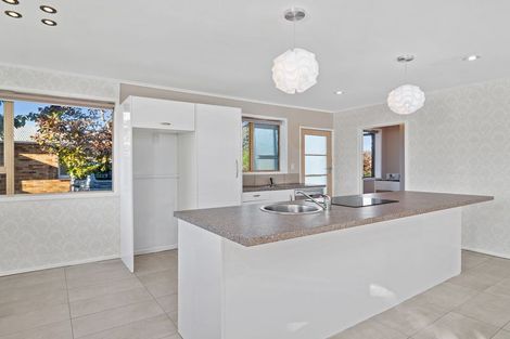 Photo of property in 16 Grayson Avenue, Mangakakahi, Rotorua, 3015