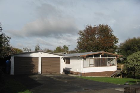 Photo of property in 55 Archmillen Avenue, Pakuranga Heights, Auckland, 2010