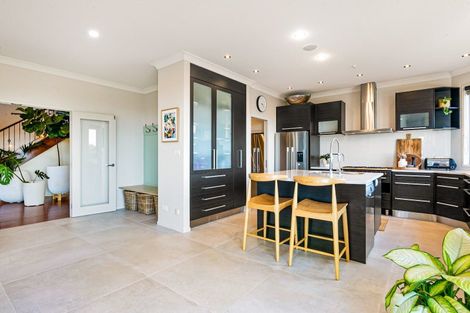 Photo of property in 64 Balboa Drive, Matakatia, Whangaparaoa, 0930