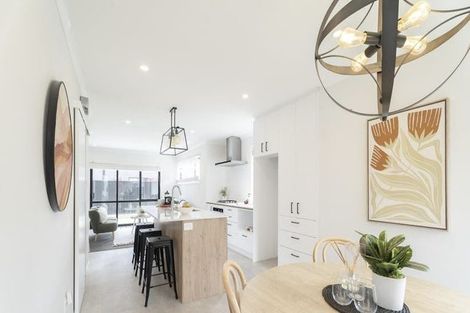 Photo of property in 68 Mawai Hakona Drive, Wallaceville, Upper Hutt, 5018