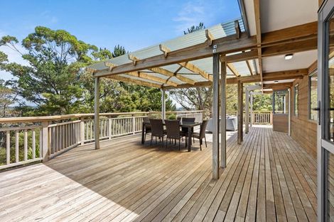 Photo of property in 150 Wade River Road, Wade Heads, Whangaparaoa, 0932