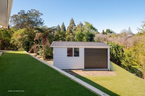 Photo of property in 14 Totara Drive, St Andrews, Hamilton, 3200