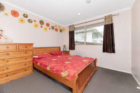 Photo of property in 49a Forest Hill Road, Henderson, Auckland, 0612
