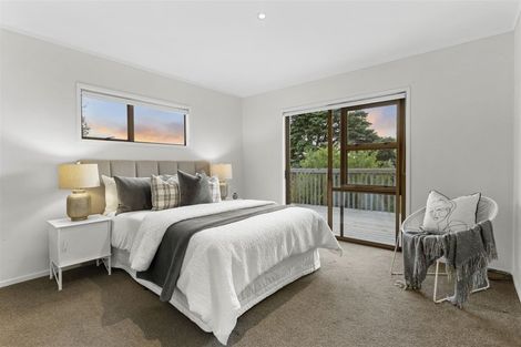 Photo of property in 68 Roberts Road, Glenfield, Auckland, 0629
