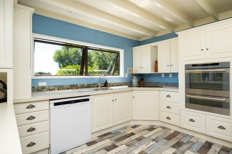 Photo of property in 136 Beach Road, Haumoana, 4102