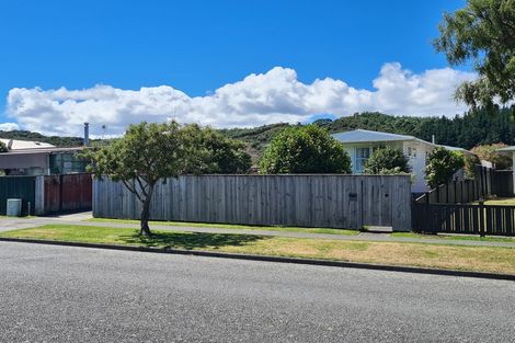Photo of property in 32 Mohaka Street, Wainuiomata, Lower Hutt, 5014