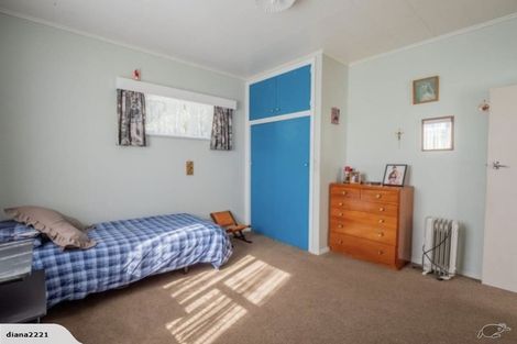 Photo of property in 3 Marine Parade, Eastbourne, Lower Hutt, 5013