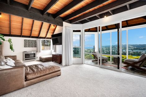 Photo of property in 15 Mercury Way, Whitby, Porirua, 5024