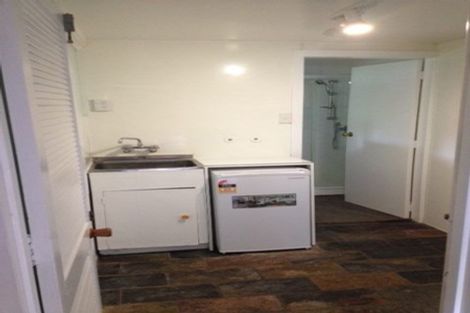 Photo of property in 79 Takahe Road, Titirangi, Auckland, 0604