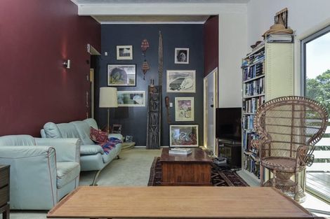 Photo of property in 71 Crawford Avenue, Mangere Bridge, Auckland, 2022