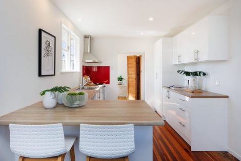 Photo of property in 20 Pinedale Parade, Milson, Palmerston North, 4414