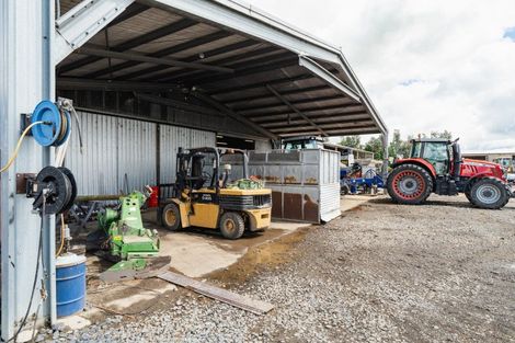 Photo of property in 185 Centre Road, Momona, Outram, 9073