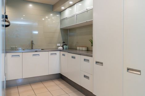 Photo of property in Highwic, 3/32 Hobson Street, Thorndon, Wellington, 6011