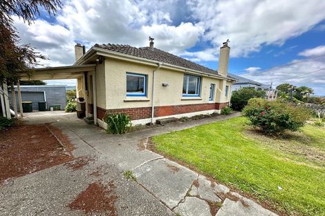 Photo of property in 228 Clyde Street, Balclutha, 9230