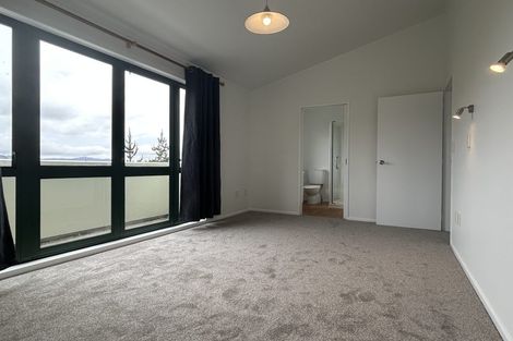 Photo of property in 3 Mitika Way, Strathmore Park, Wellington, 6022