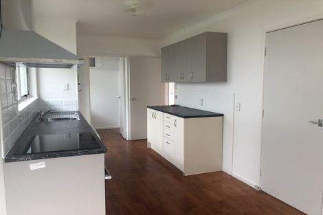 Photo of property in 1/12 Taynith Place, Glenfield, Auckland, 0629