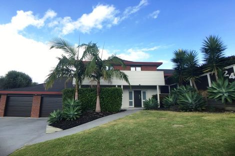 Photo of property in 24 Lexington Drive, Botany Downs, Auckland, 2010