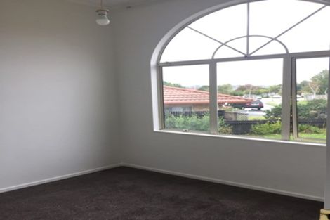 Photo of property in 28 Pukatea Avenue, Albany, Auckland, 0632