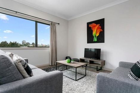 Photo of property in 1/1059 Bank Street, Te Awamutu, 3800