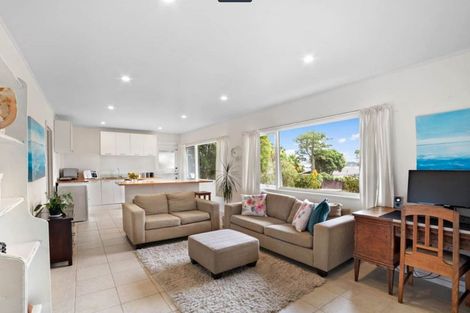 Photo of property in 20 Velma Road, Hillcrest, Auckland, 0627