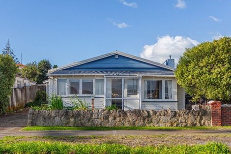 Photo of property in 23 Pukeko Place, Westshore, Napier, 4110