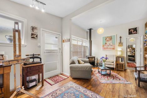 Photo of property in 24 Duppa Street, Berhampore, Wellington, 6023