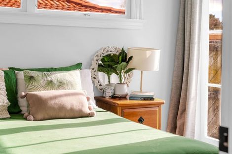 Photo of property in 30 Storey Avenue, Forest Lake, Hamilton, 3200