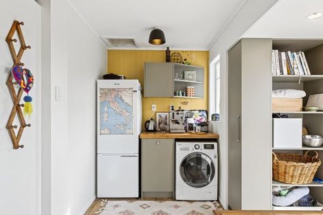 Photo of property in 14 Ropata Street, Kaiti, Gisborne, 4010