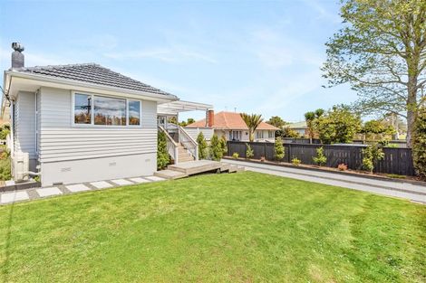 Photo of property in 57 Waipani Road, Te Atatu Peninsula, Auckland, 0610