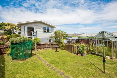Photo of property in 19 Sombrero View, Ascot Park, Porirua, 5024