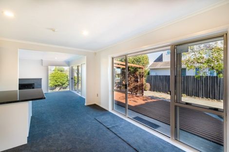 Photo of property in 33 Chartwell Street, Burwood, Christchurch, 8083