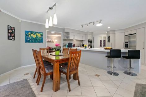 Photo of property in 31 Revell Drive, Ohauiti, Tauranga, 3112