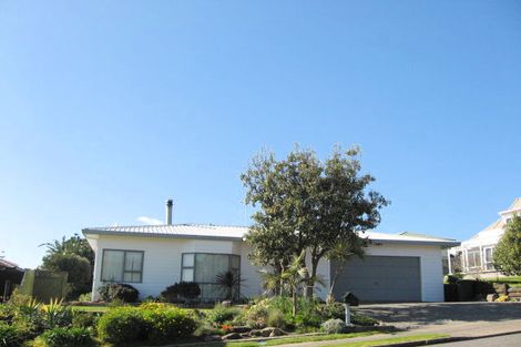 Photo of property in 5 Panorama Place, Coastlands, Whakatane, 3120