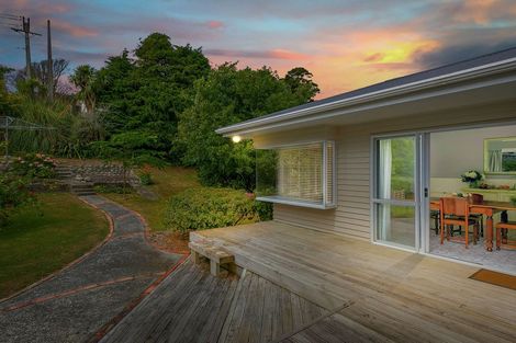 Photo of property in 4 Ranui Terrace, Tawa, Wellington, 5028